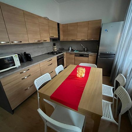 Apartman Raisova 1180 Apartment Karlovy Vary Bagian luar foto