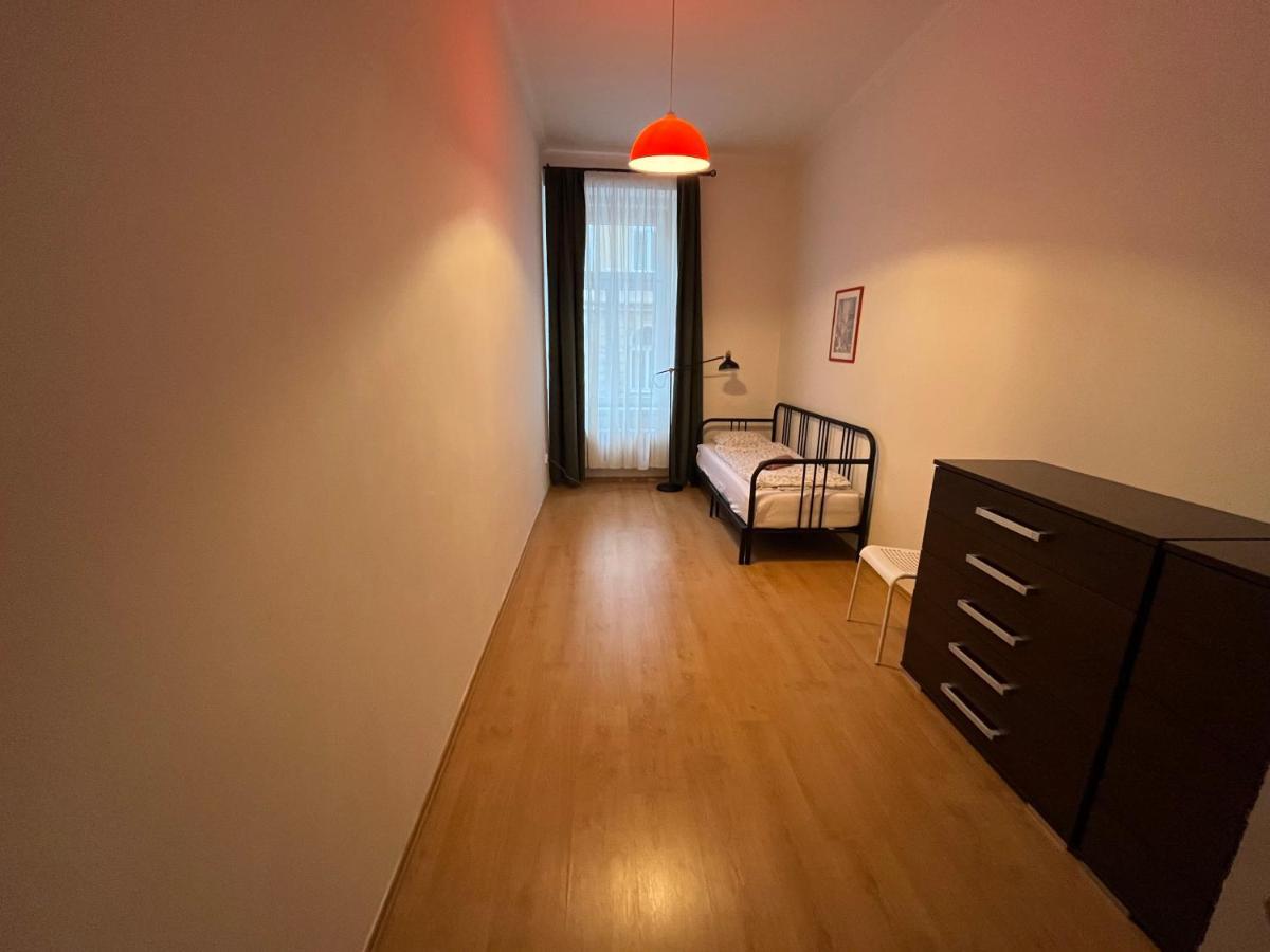 Apartman Raisova 1180 Apartment Karlovy Vary Bagian luar foto