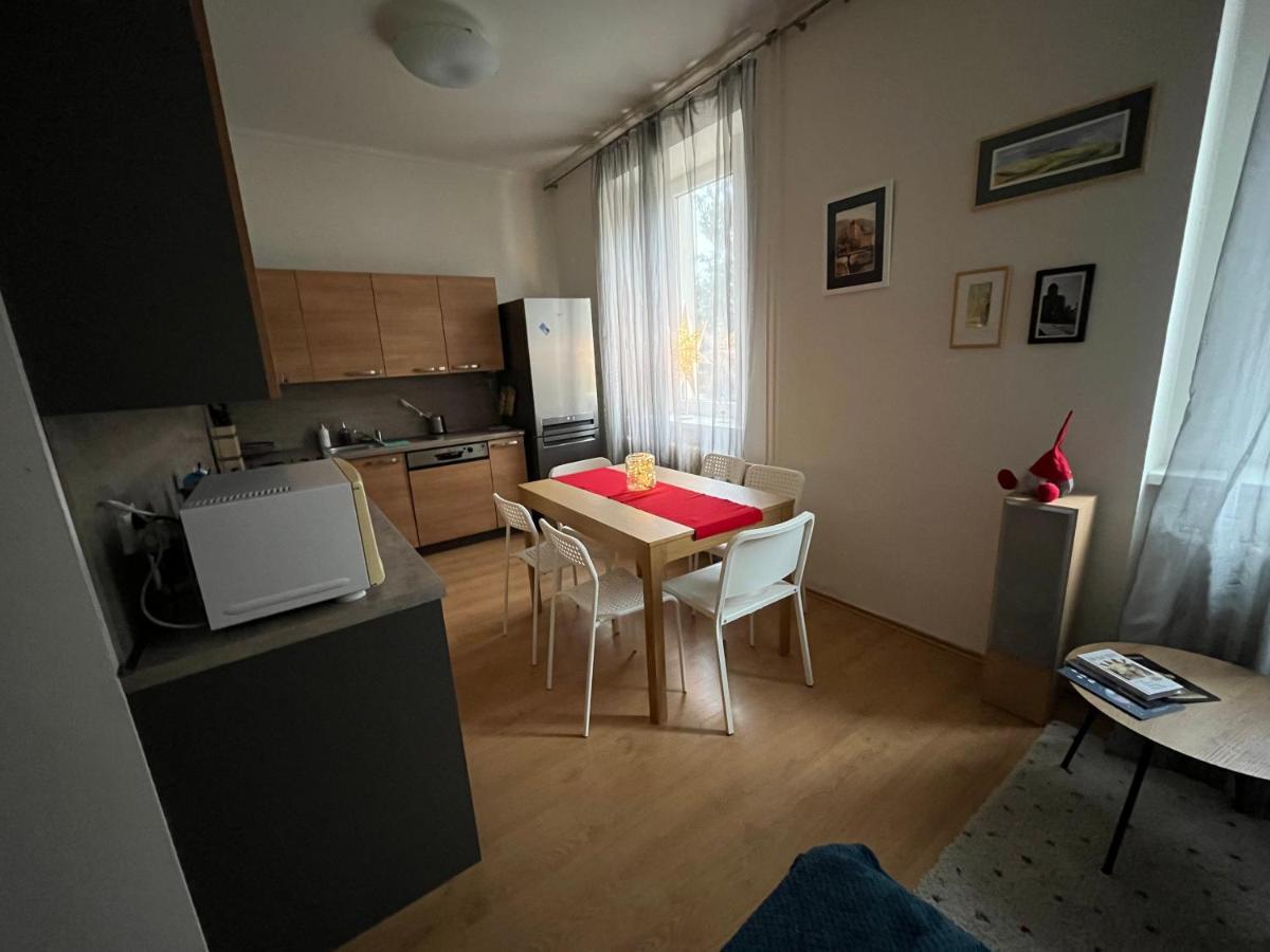 Apartman Raisova 1180 Apartment Karlovy Vary Bagian luar foto